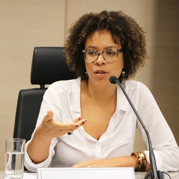 Ynaê Lopes dos Santos, fala sobre a abolição da escravidão - Foto:  HUMANAS pesquisadoras em rede